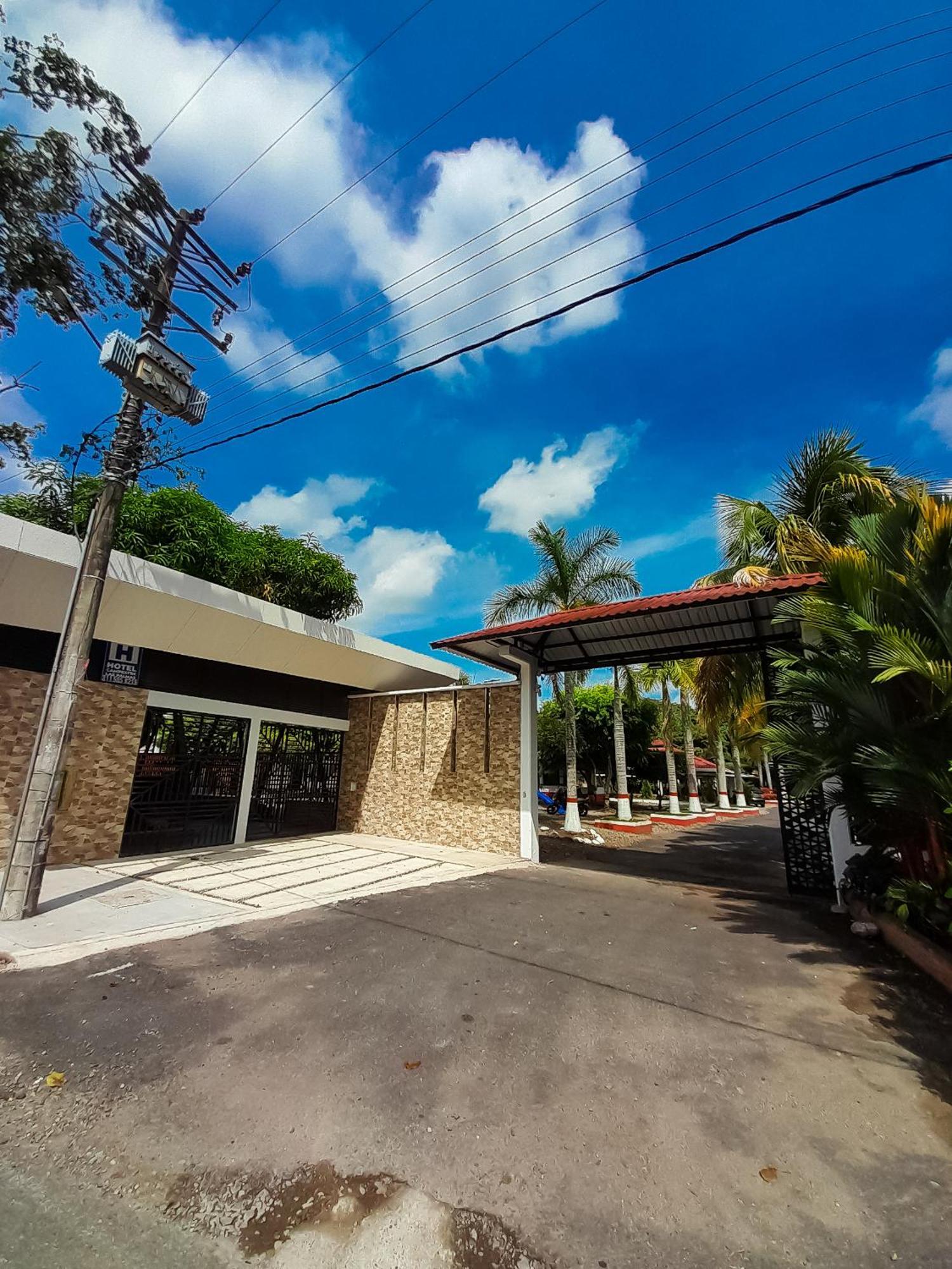 Hotel Campestre Las Palmas Sas Villavicencio Exterior photo