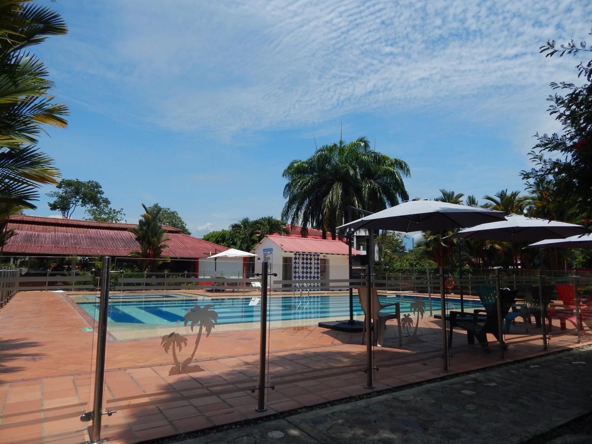 Hotel Campestre Las Palmas Sas Villavicencio Exterior photo
